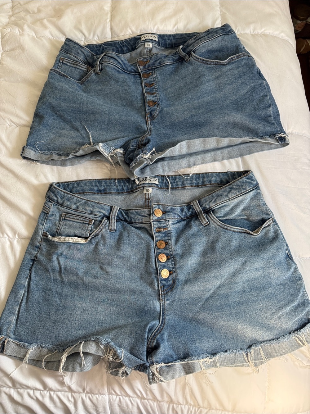 Ava & Viv High-Rise Light Blue Denim - 20W (2 pairs)